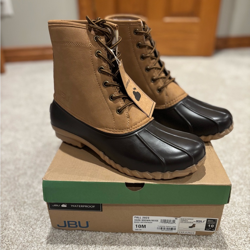 NIB Jambu Dark Brown and Beige Waterproof Boots